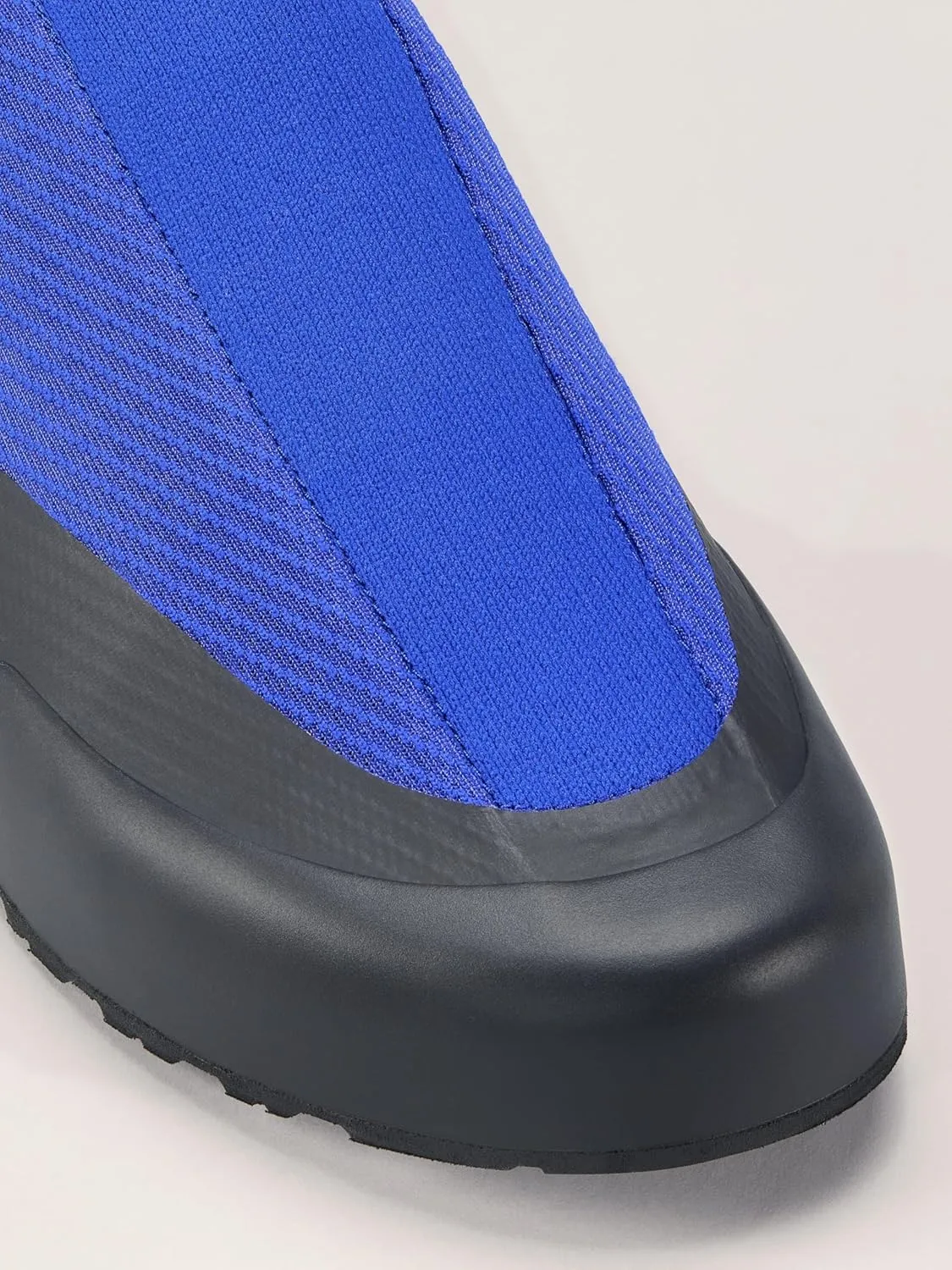 Arc'teryx Men’s Kragg Shoe - Lightweight Pull-On Shoe for Quick Approaches, Everyday Casual Shoes