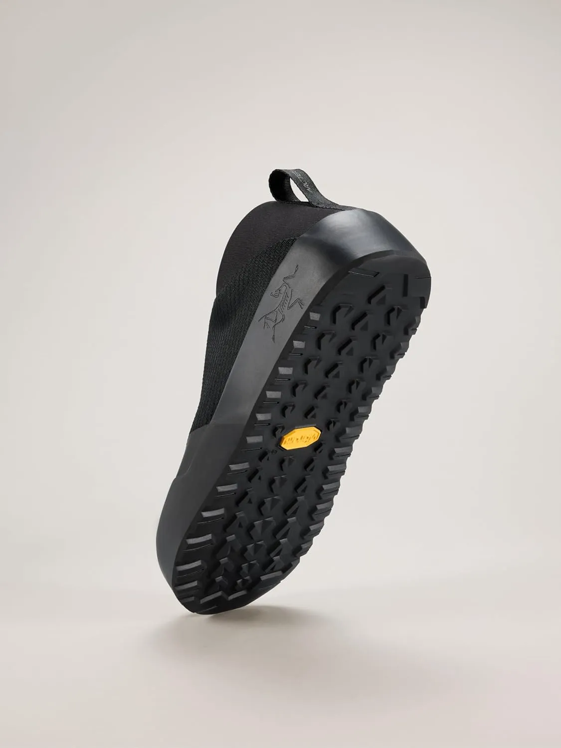 Arc'teryx Men’s Kragg Shoe - Lightweight Pull-On Shoe for Quick Approaches, Everyday Casual Shoes