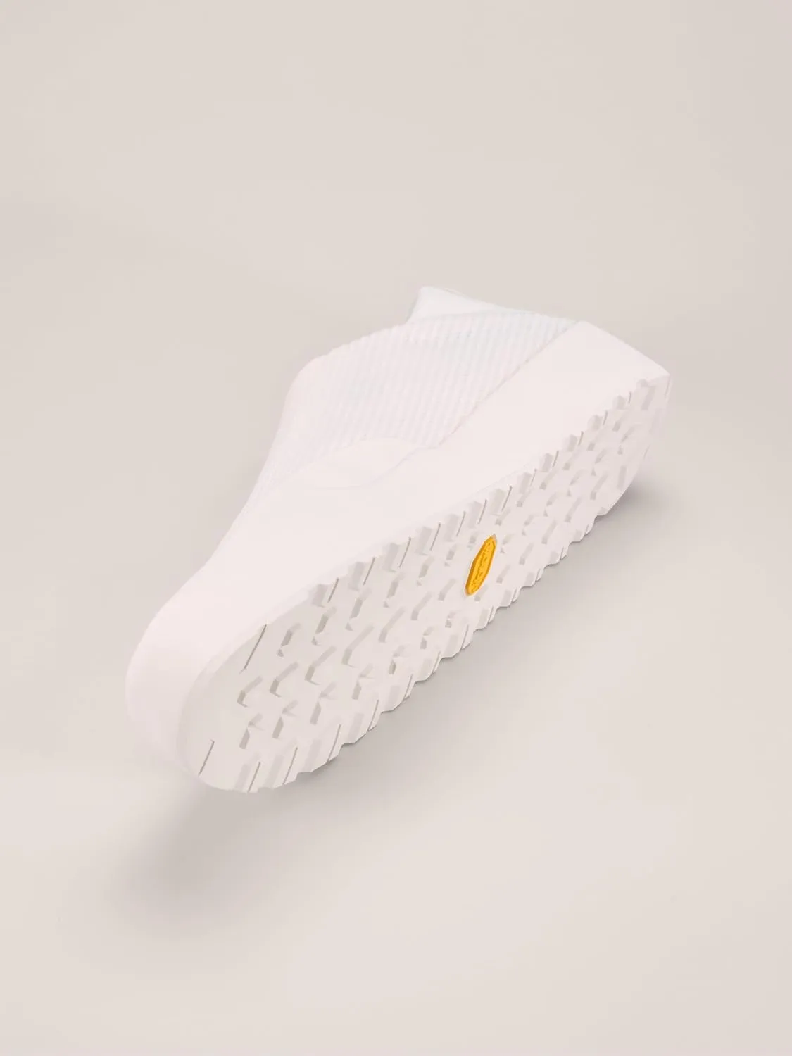 Arc'teryx Men’s Kragg Shoe - Lightweight Pull-On Shoe for Quick Approaches, Everyday Casual Shoes