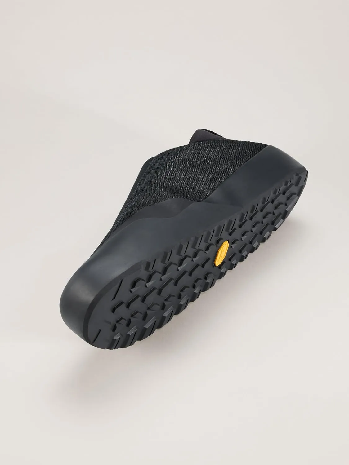 Arc'teryx Men’s Kragg Shoe - Lightweight Pull-On Shoe for Quick Approaches, Everyday Casual Shoes