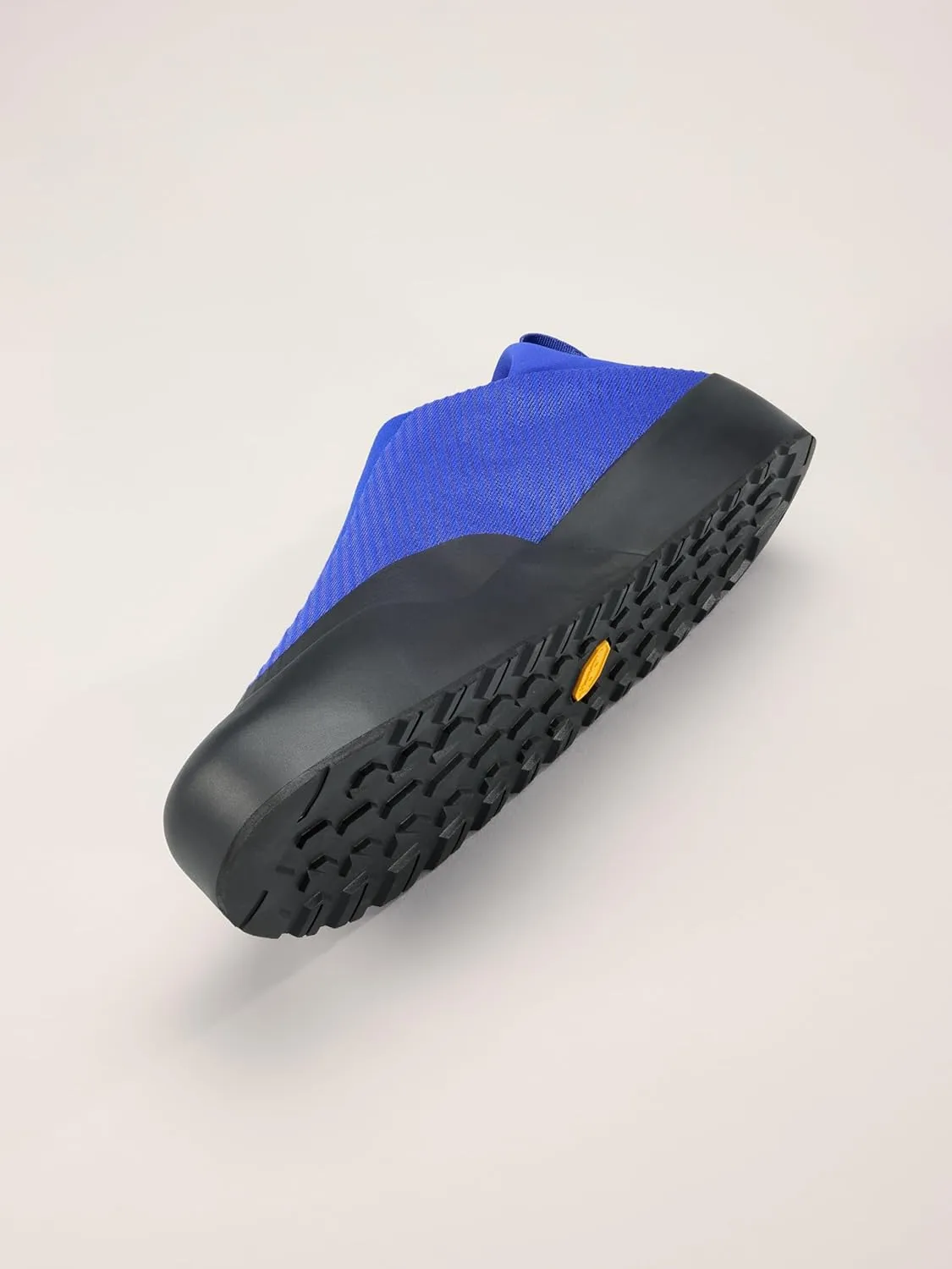 Arc'teryx Men’s Kragg Shoe - Lightweight Pull-On Shoe for Quick Approaches, Everyday Casual Shoes