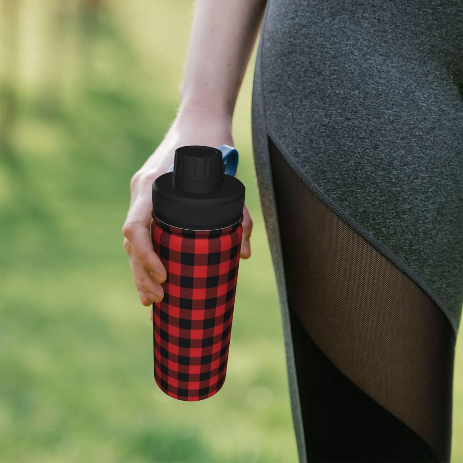 Buffalo Plaid Black and Red Check 18 OZ Sports Insulated Water Bottle Stainless Steel Kettle Novelty Drinking Cup for Outdoor Gym Travel