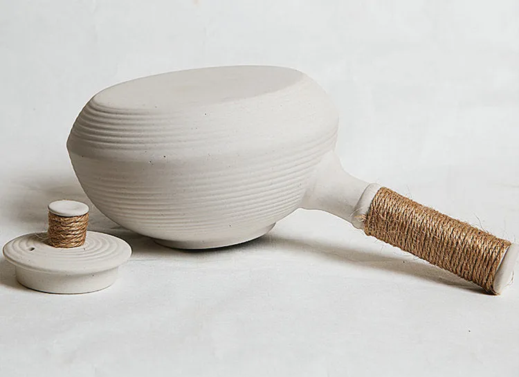 Chaozhou "Sha Tiao" Water Boiling Kettle in White Clay 680ml