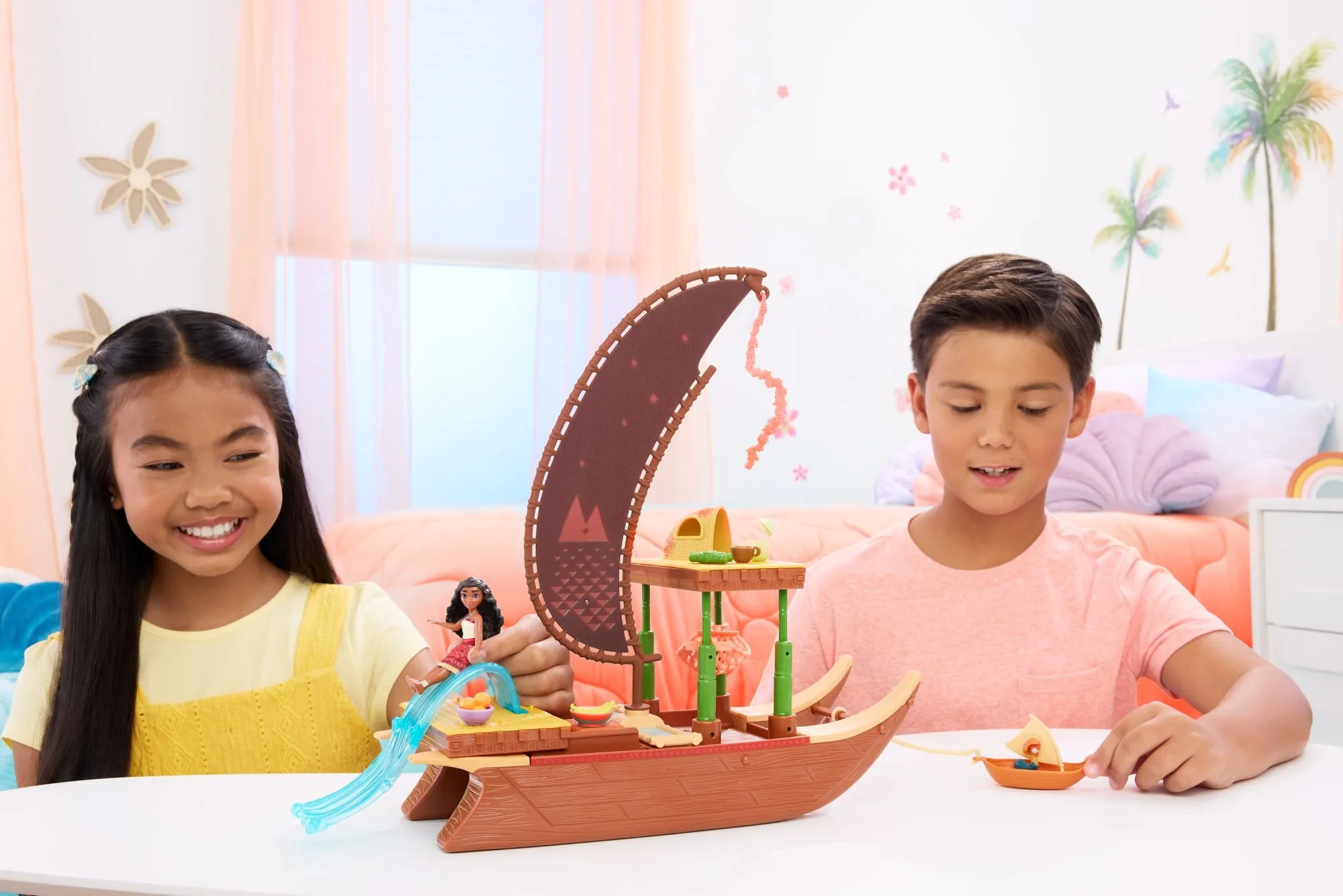Disney Moana 2 Toys, Moana's Adventure Canoe Playset With 1 Small Doll, 1 Canoe & 10 Accessories