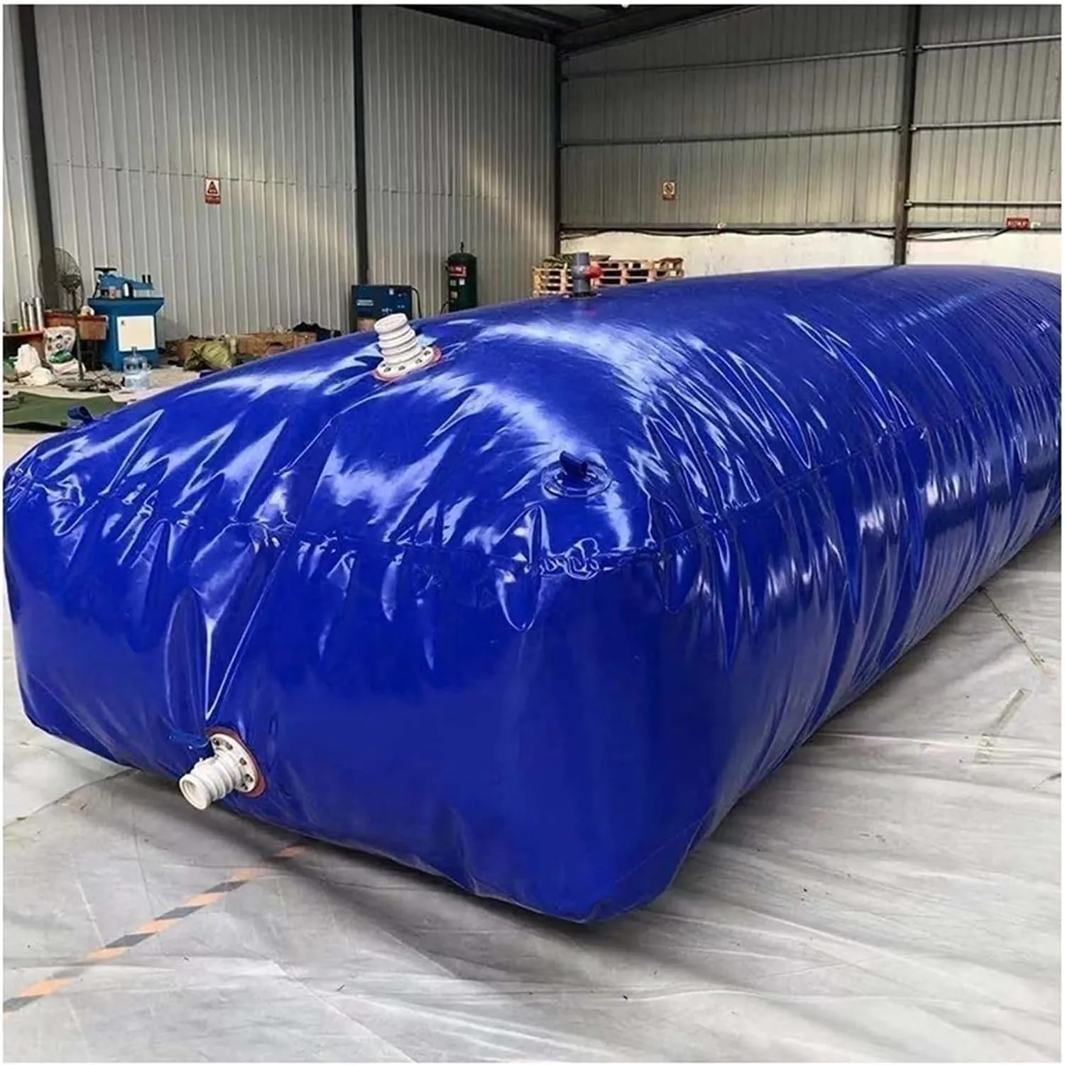 Foldable Water Jerry Can Collapsible Water Container, PVC Transport Water Storage Bag, Weather Resistant Software Water Tank Agriculture Drought Resistance, Person