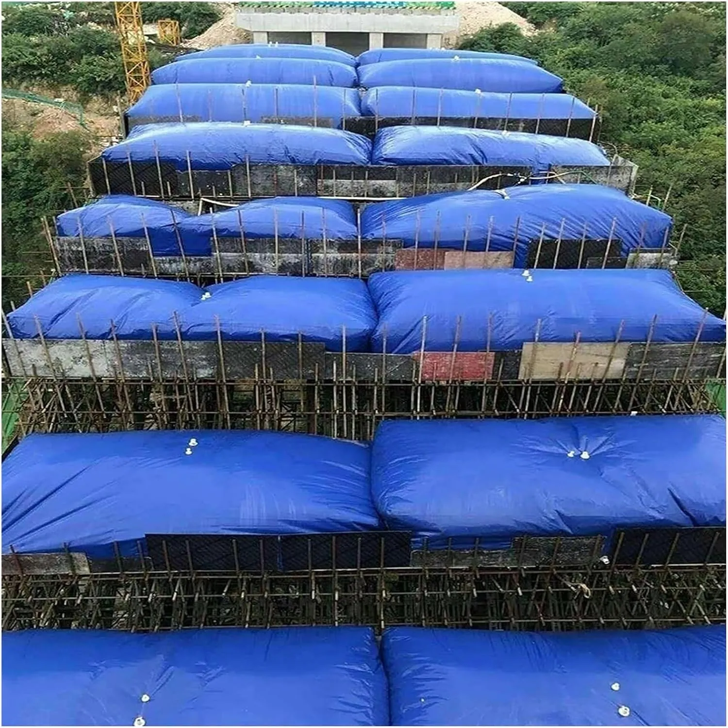 Foldable Water Jerry Can Collapsible Water Container, PVC Transport Water Storage Bag, Weather Resistant Software Water Tank Agriculture Drought Resistance, Person