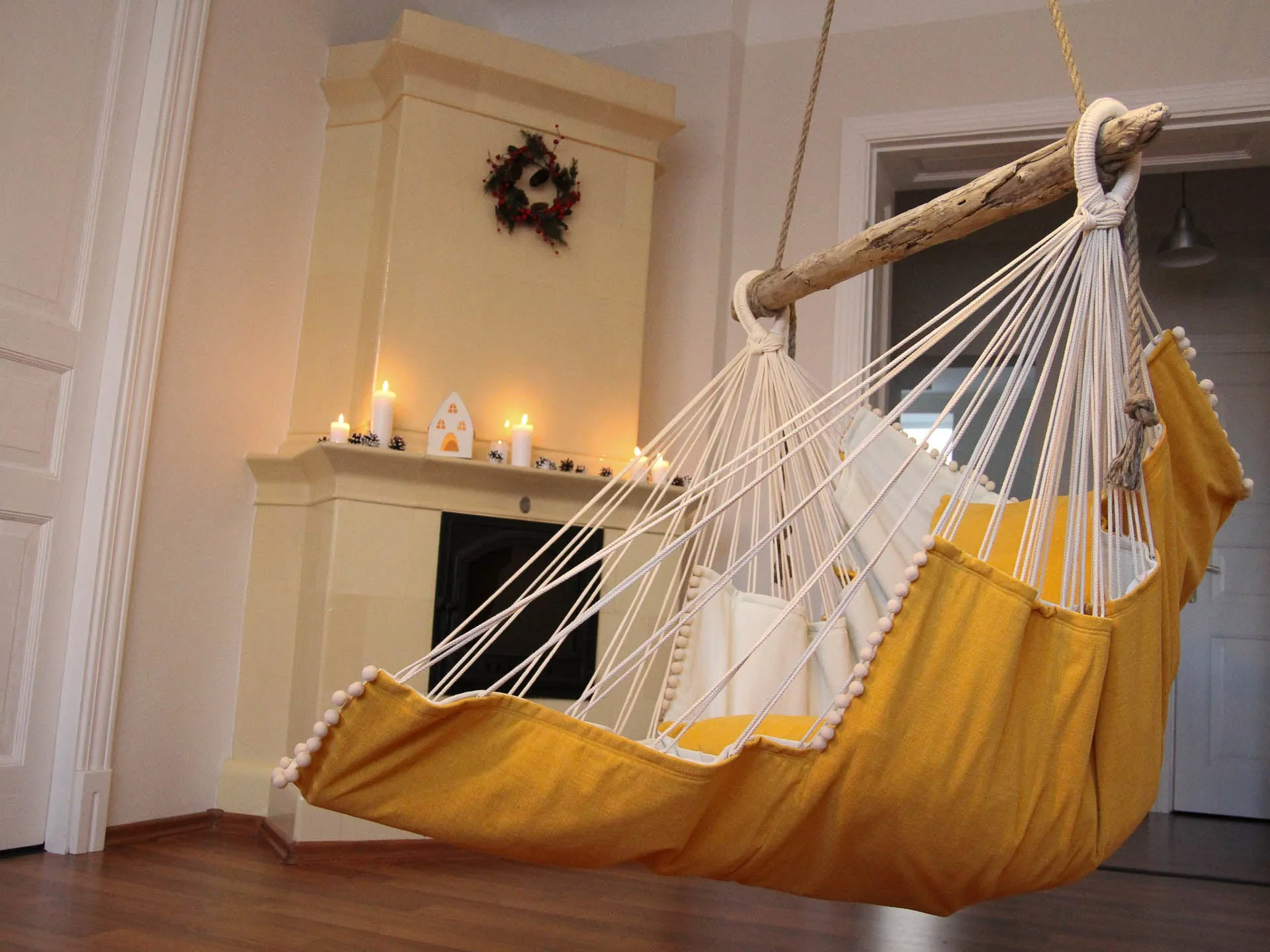 Hammock chair - yellow & white