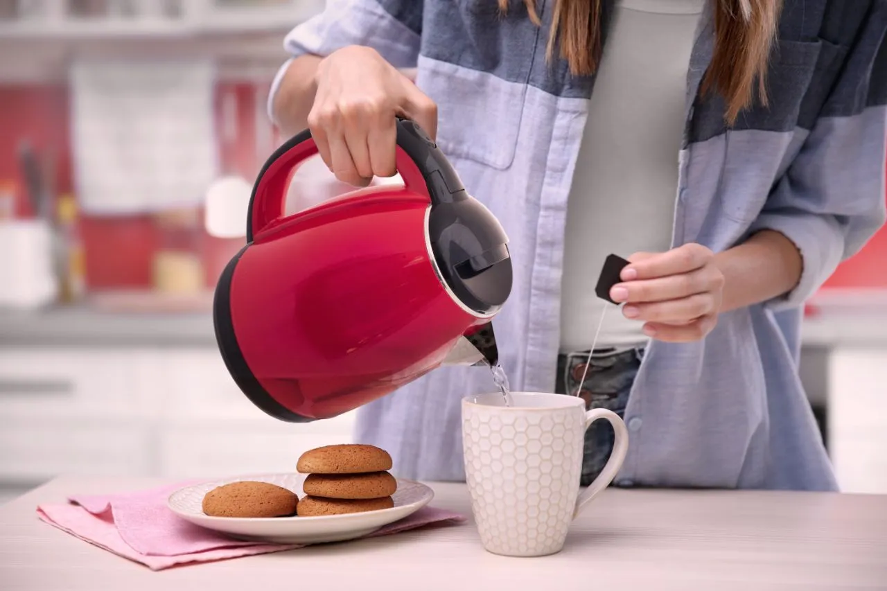 La'Forte Electric Kettle (EKLF001R) 1.8 Ltr