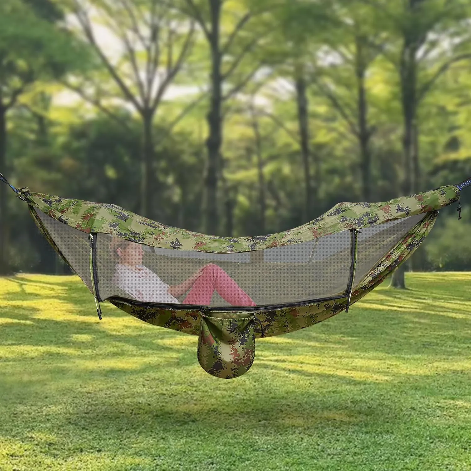 Large Camping Hammock with Sunshade Cloth, 9.5 * 4.5ft Lightweight Portable Sleeping Hammock Bug, 440.9lbs Swing Bed for Outdoor Backpacking Backyard Hiking (Camouflage)
