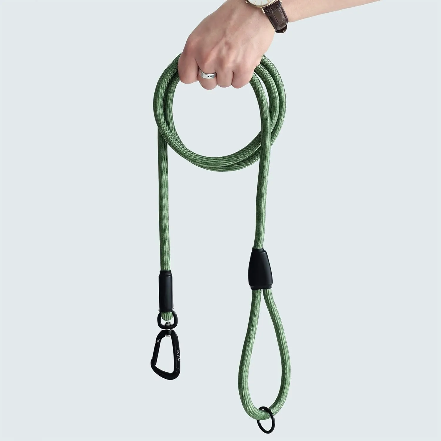 MADE TO ROAM Premium Everyday Leash - Ultra Soft Dog Leash with Aviation Aluminum Carabiner for Small, Medium, Large Dogs - Oregon Haze, 4ft (Metal Clamps)