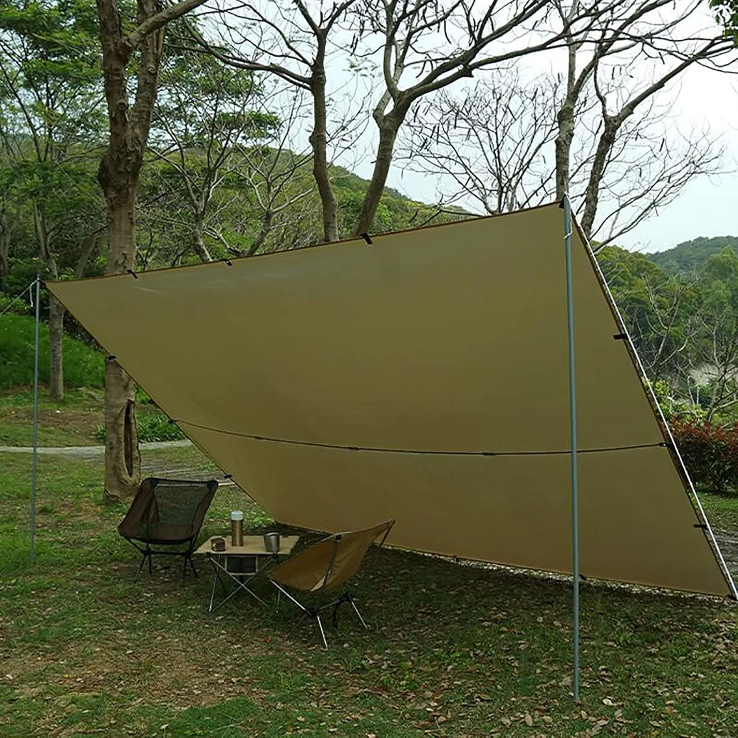 Waterproof Camping Tarp 4 x 4m, Camping Hammock Rain Fly, Ultralight Sunscreen Awning Canopy with Silver Coating, for Backpacking Hiking Travel and Outdoor Adventure