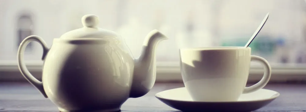 Yama 24 oz "Sassy" Tea Kettle