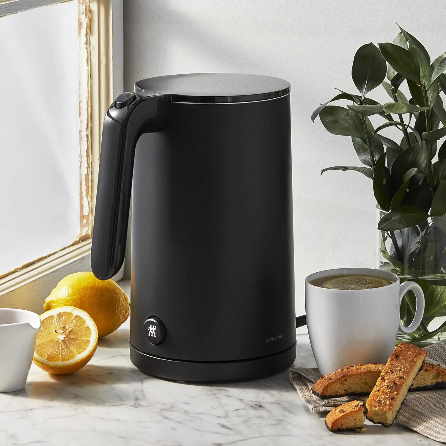 ZWILLING Enfinigy Cool Touch 1-Liter Electric Kettle, Cordless Tea Kettle & Hot Water - Black